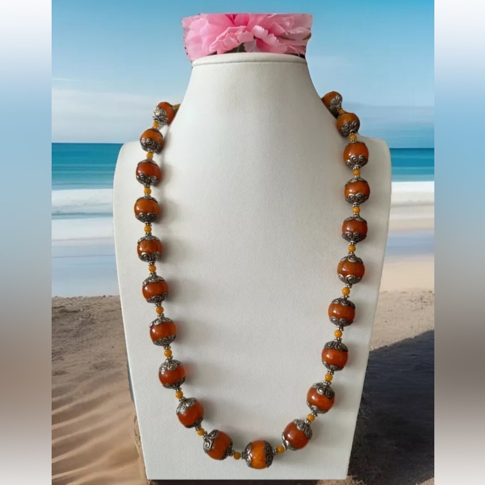 Gorgeous Ethnic Tibetan Tribal Vintage Style Amber Resin Silver Cap Necklace 23”